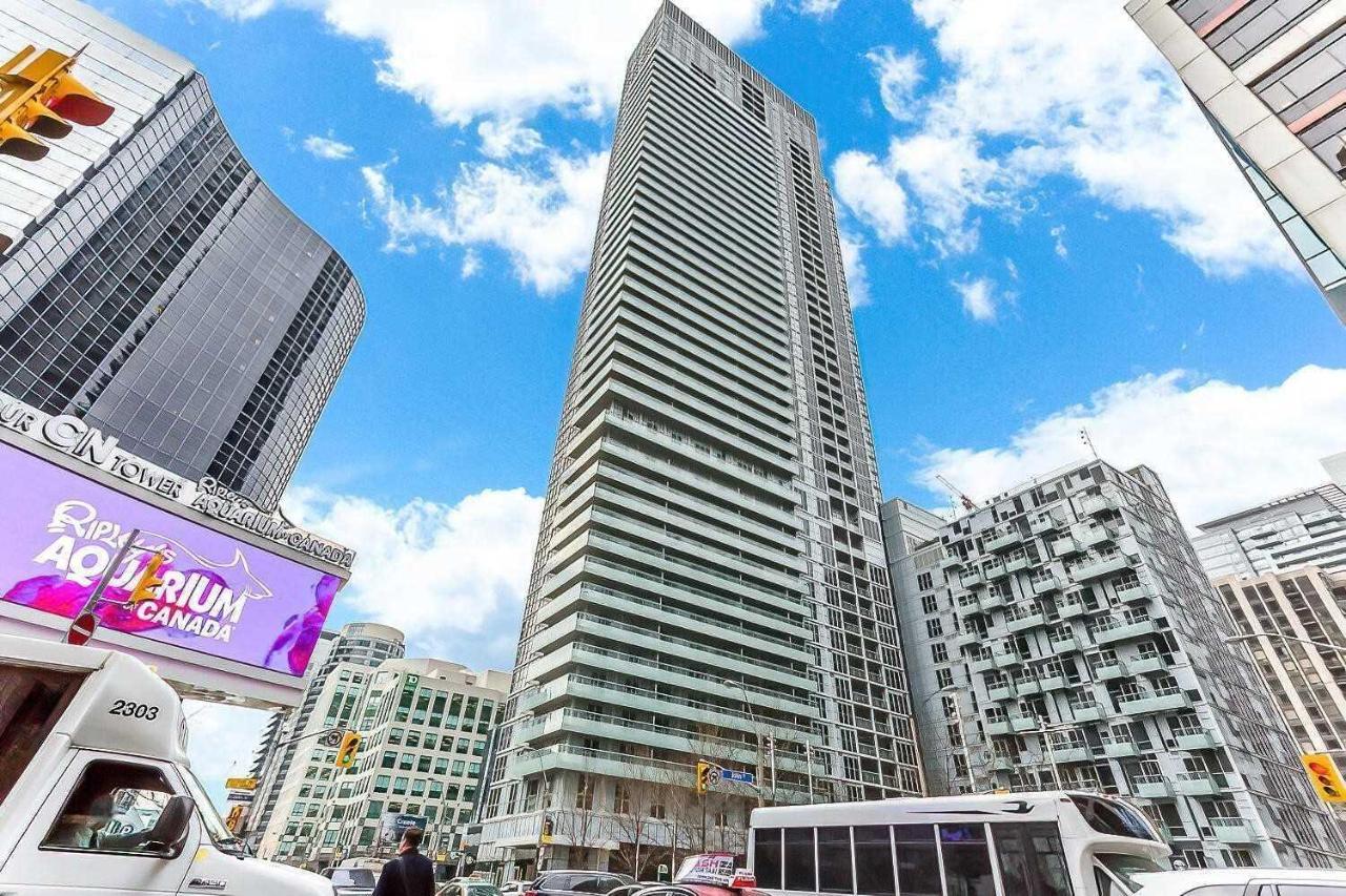 Luxury Condo Prime Location トロント エクステリア 写真